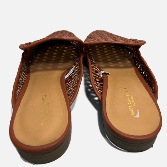 AMERICAN EAGLE OUTFITTERS BROWN LOW HEEL WOVEN SLIDES size 11 - Picture 4 of 10